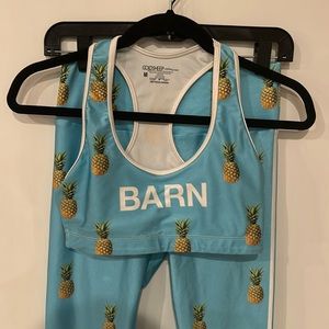 Goldsheep SoulCycle Hamptons Barn Set
